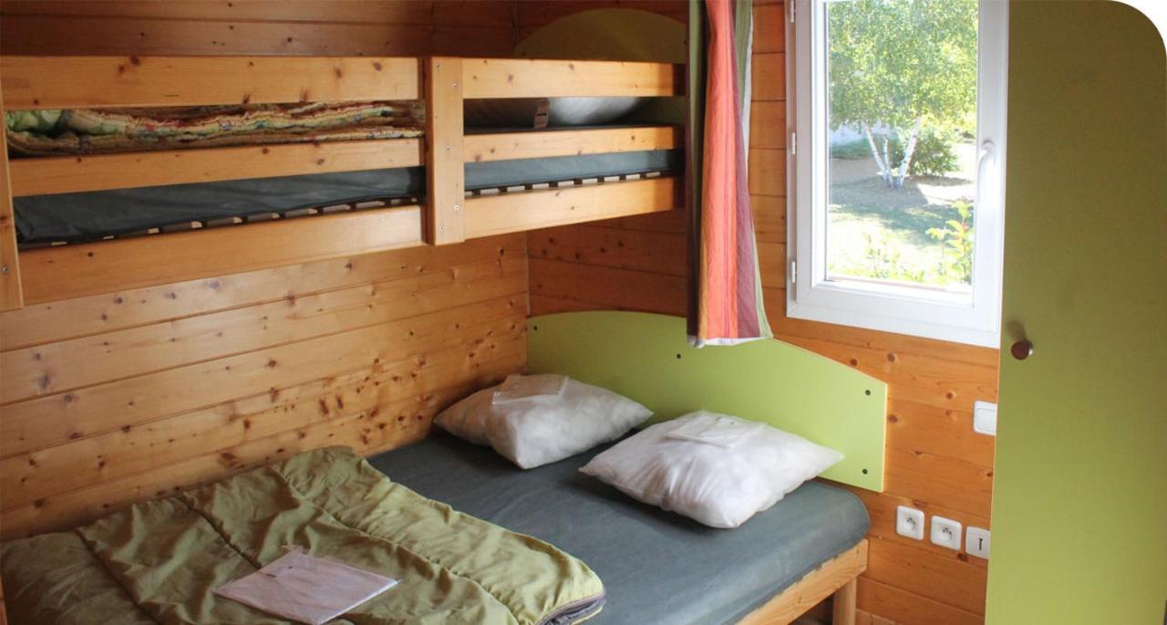 Camping Onlycamp Pierre & Sources Volvic Exterior photo